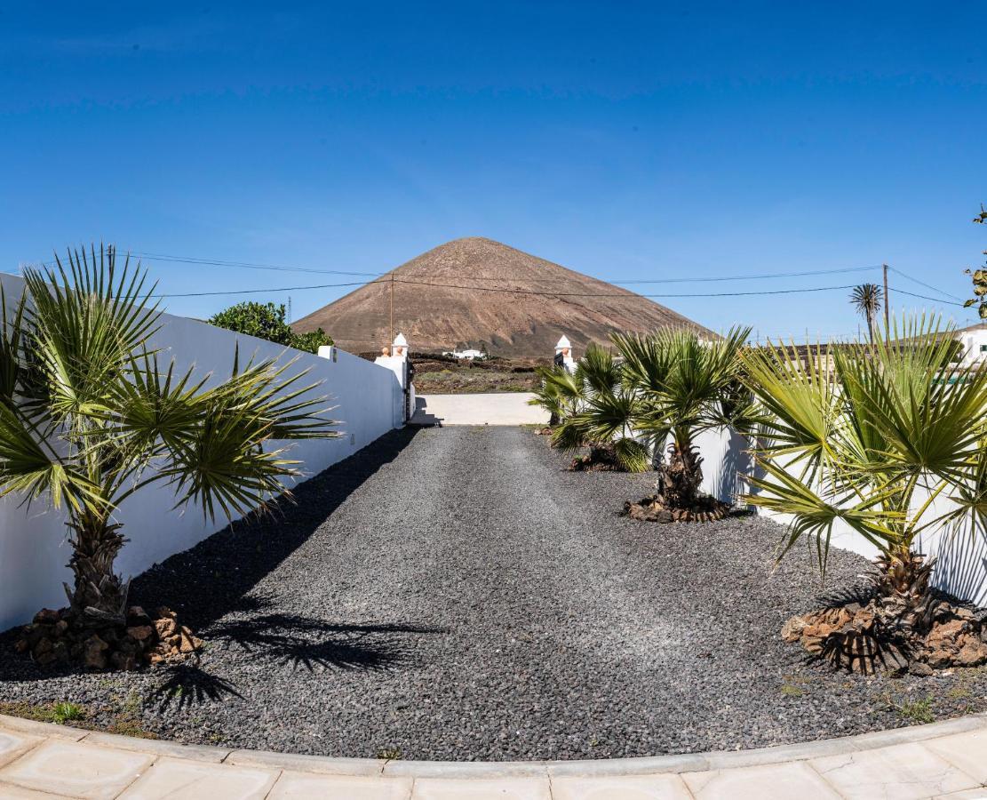 Villa Canis Tías Exterior foto
